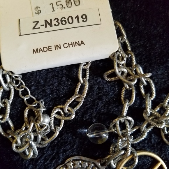 Silver peace sign Necklace - Picture 3 of 6